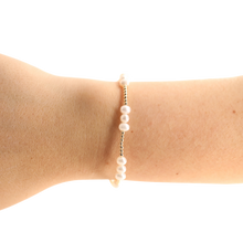 Load image into Gallery viewer, ILY Coastal Pearl Bracelet in Gold
