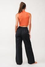 Load image into Gallery viewer, Ribbed Knit Sweater
