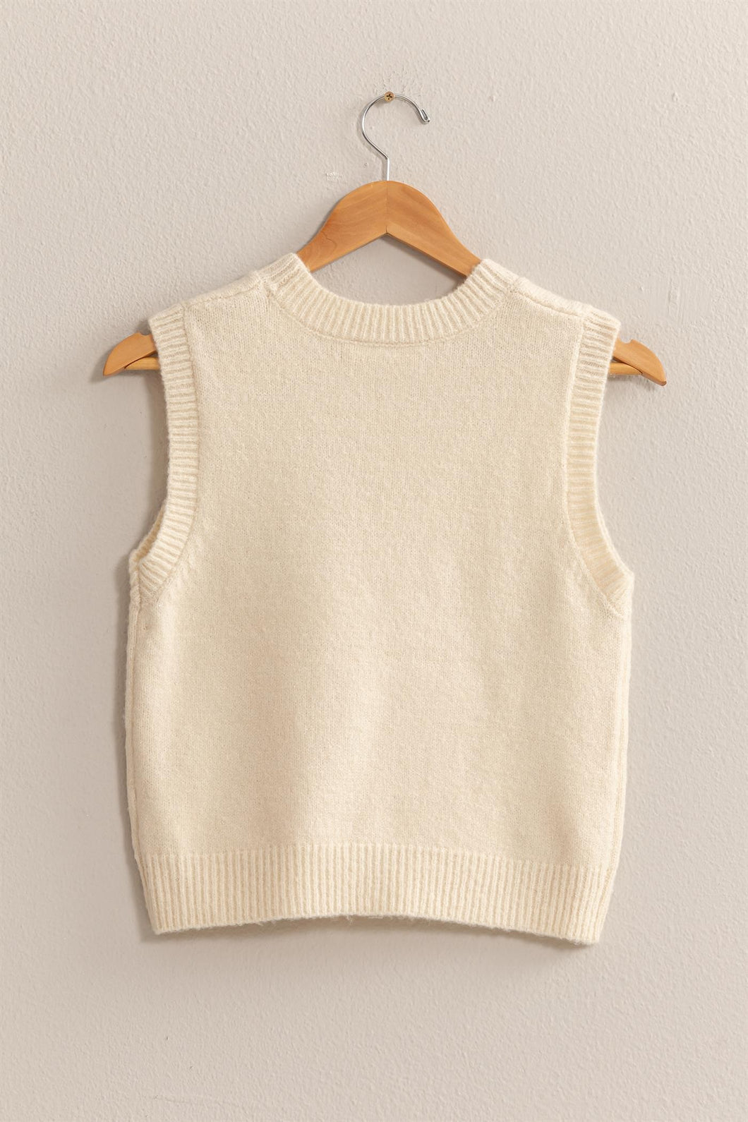 Round Sweater Vest