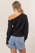 Load image into Gallery viewer, Scoop Neck Long Sleeve

