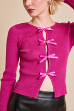 Load image into Gallery viewer, Bow Detailed Sweater
