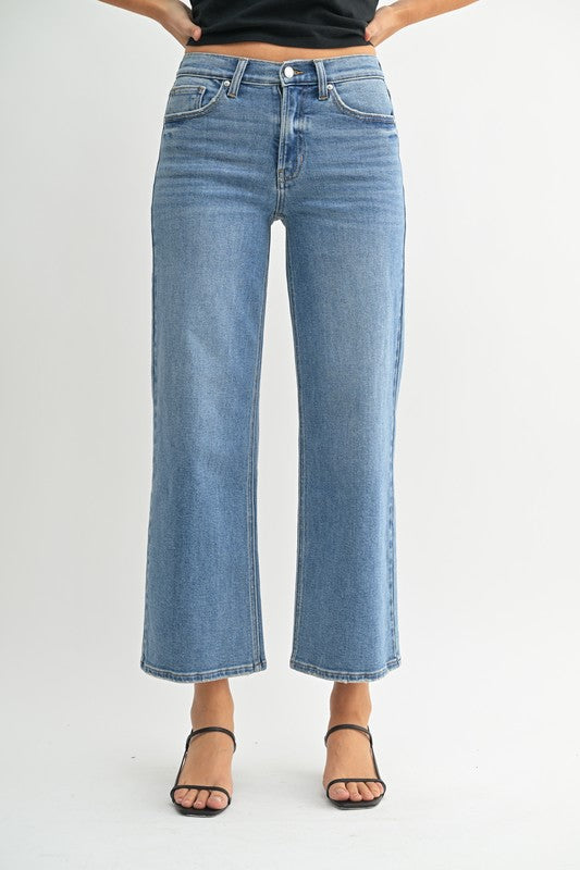 Lila Relaxed Straight