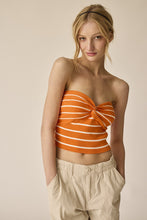 Load image into Gallery viewer, Strapless Twist Top
